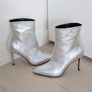 ARCHIVE Metallic Silver Ankle Boots; Size 8.5 M